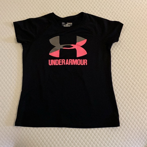 My daughter wants to get rid of her clothes , for money! - Picture 3 of 3